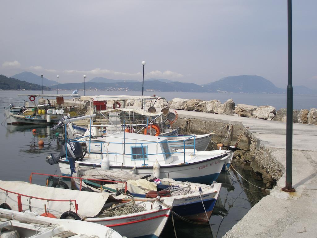 Ampelaki Studios Mpoukaris Oda fotoğraf