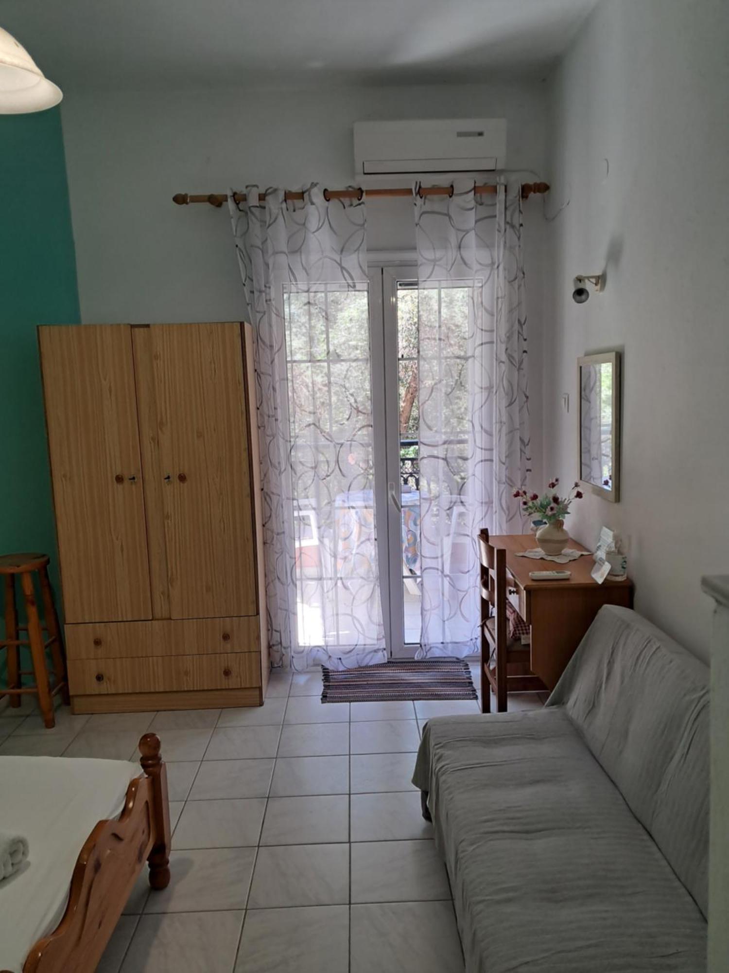Ampelaki Studios Mpoukaris Dış mekan fotoğraf